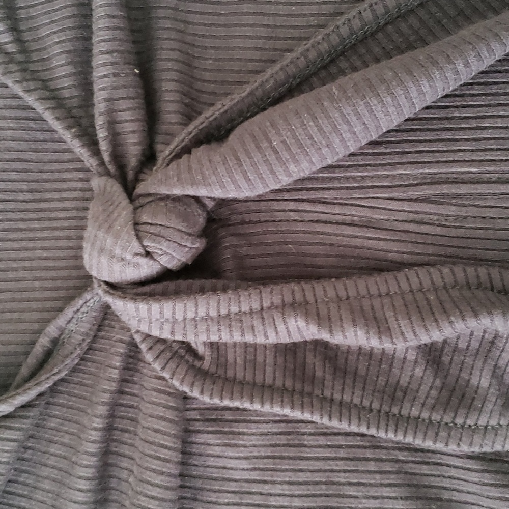 Top - Picture 3 of 5